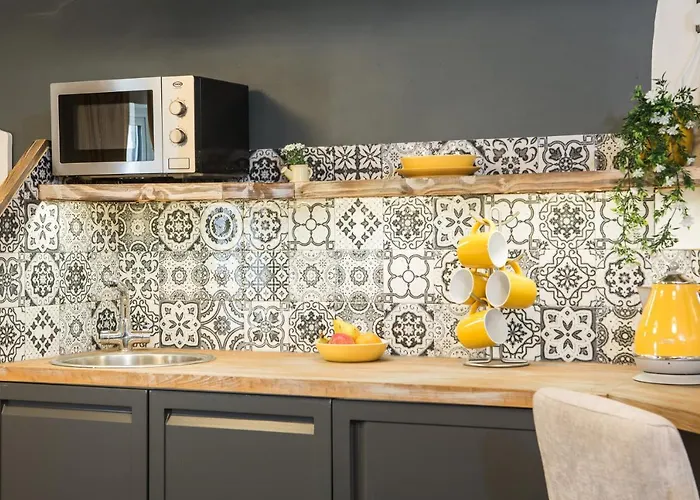 Konukevi Tipperary House